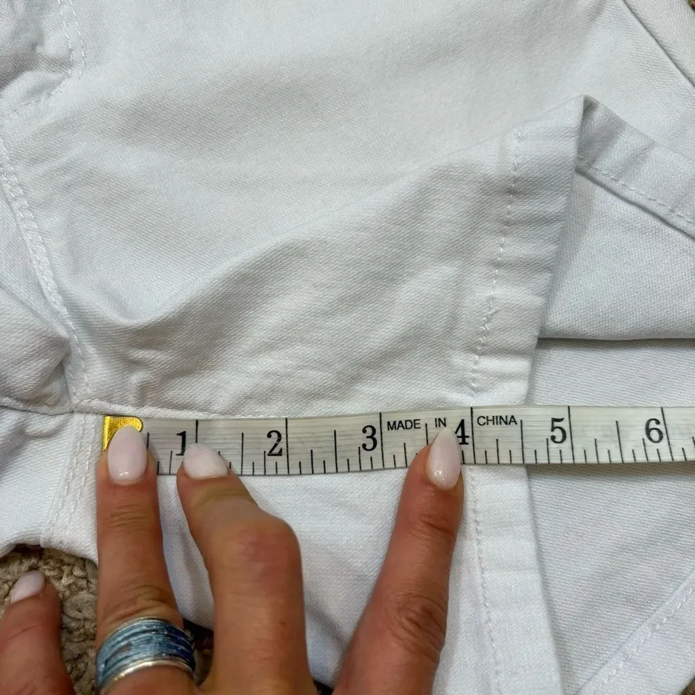 Sabrina Lauren Ladies White Denim Shorts Size 8‎